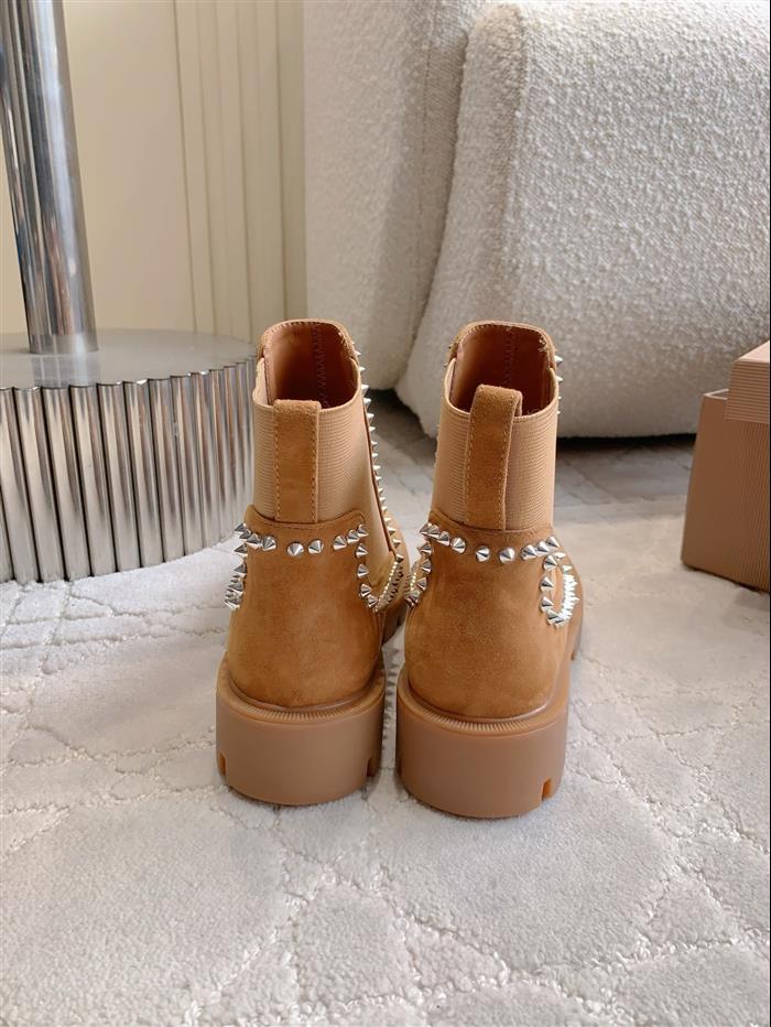 2025112818626118 390